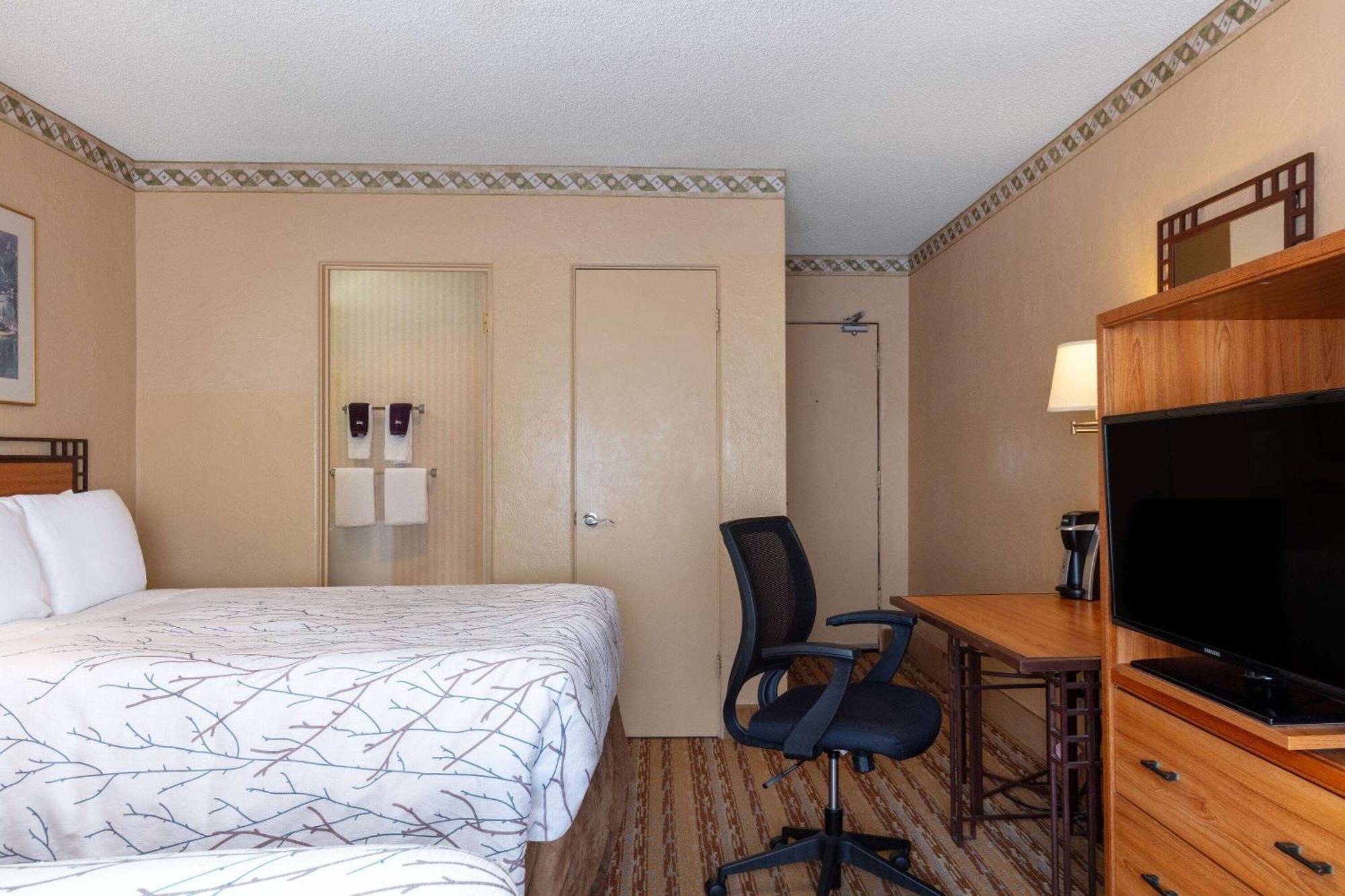 Travelodge By Wyndham Seattle By The Space Needle Exterior foto